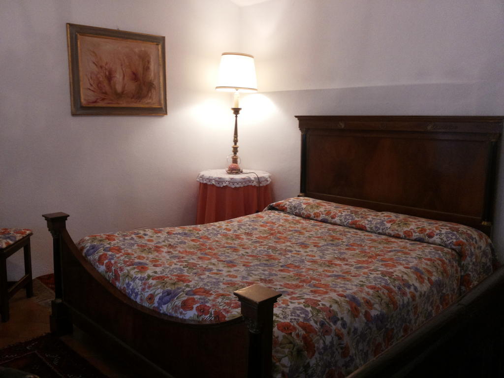 Motto Del Gallo Hotel Taverne Стая снимка